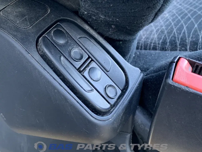 Mercedes-Benz Actros MP4 Bestuurdersstoel Mercedes A 960 910 75 01 - Chỗ ngồi cho Xe tải: hình 5 Mercedes-Benz Actros MP4 Bestuurdersstoel Mercedes A 960 910 75 01 - Chỗ ngồi cho Xe tải: hình 5