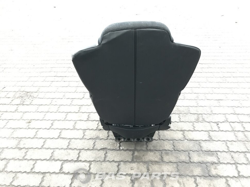 Mercedes-Benz Actros MP4 Bijrijdersstoel Mercedes A 960 910 38 03 - Chỗ ngồi cho Xe tải: hình 3 Mercedes-Benz Actros MP4 Bijrijdersstoel Mercedes A 960 910 38 03 - Chỗ ngồi cho Xe tải: hình 3
