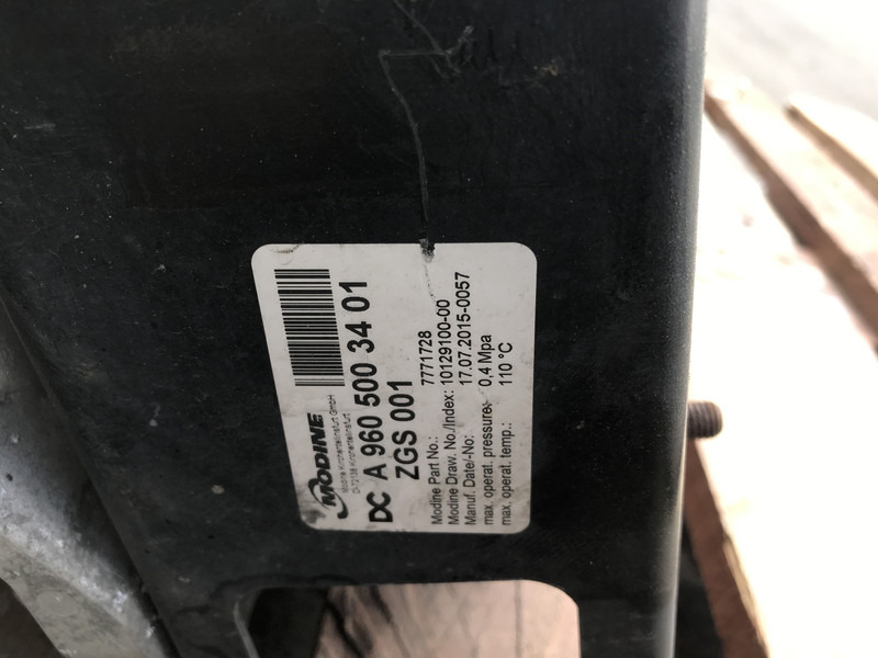 Mercedes-Benz Actros MP4 - Bộ tản nhiệt cho Xe tải: hình 3 Mercedes-Benz Actros MP4 - Bộ tản nhiệt cho Xe tải: hình 3