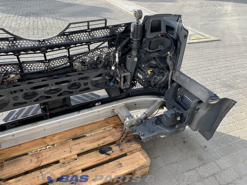 Mercedes-Benz Antos MP4 Bumper Mercedes A 960 310 23 22 - Cản xe cho Xe tải: hình 4 Mercedes-Benz Antos MP4 Bumper Mercedes A 960 310 23 22 - Cản xe cho Xe tải: hình 4