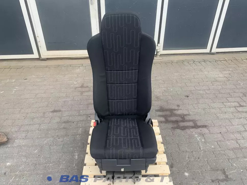 Mercedes-Benz Atego MP4 Bestuurdersstoel Mercedes A 967 910 13 01 - Chỗ ngồi cho Xe tải: hình 1 Mercedes-Benz Atego MP4 Bestuurdersstoel Mercedes A 967 910 13 01 - Chỗ ngồi cho Xe tải: hình 1