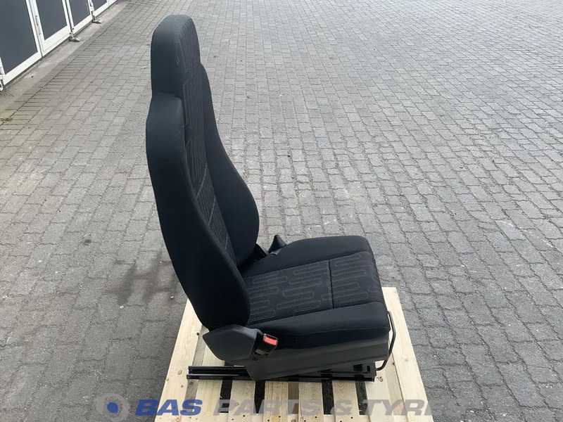 Mercedes-Benz Atego MP4 Bestuurdersstoel Mercedes A 967 910 13 01 - Chỗ ngồi cho Xe tải: hình 2 Mercedes-Benz Atego MP4 Bestuurdersstoel Mercedes A 967 910 13 01 - Chỗ ngồi cho Xe tải: hình 2