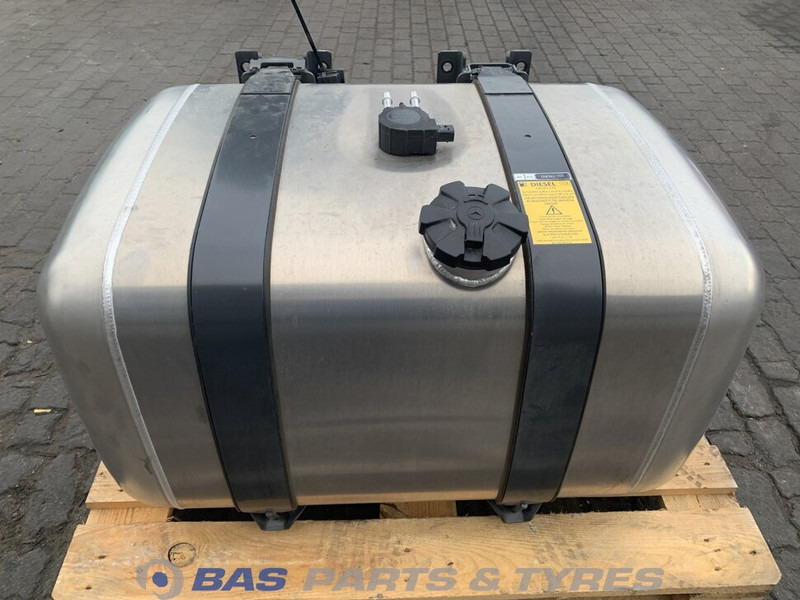 Mercedes-Benz - Bình nhiên liệu cho Xe tải: hình 1 Mercedes-Benz - Bình nhiên liệu cho Xe tải: hình 1