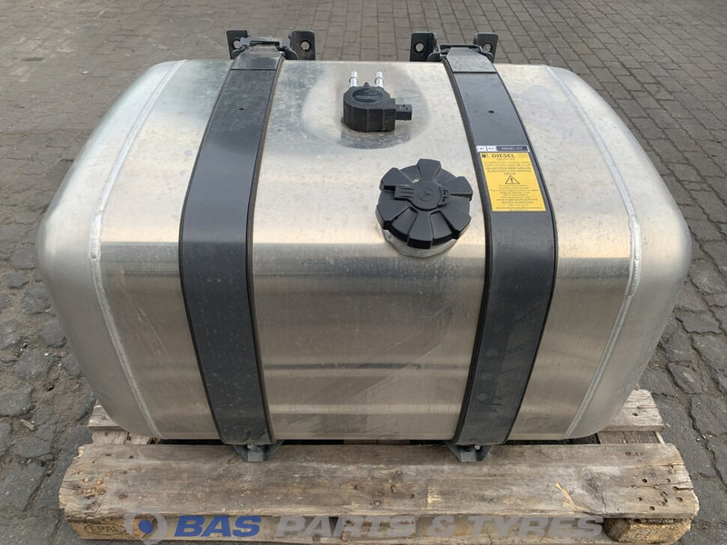 Mercedes-Benz - Bình nhiên liệu cho Xe tải: hình 1 Mercedes-Benz - Bình nhiên liệu cho Xe tải: hình 1