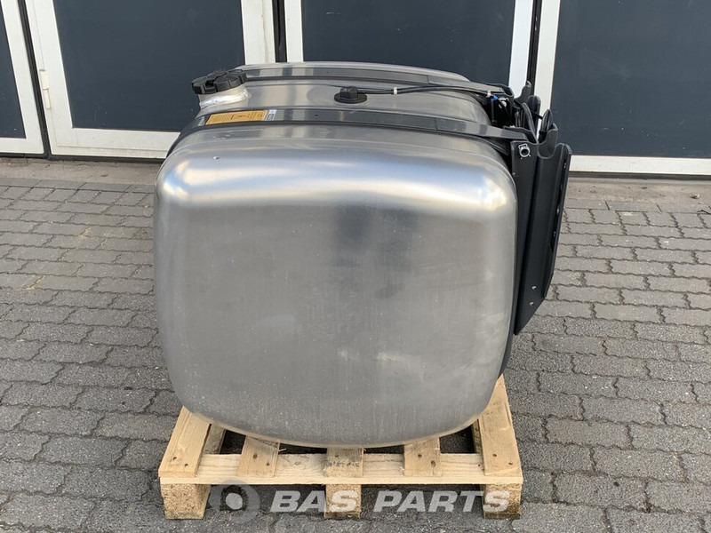 Mercedes-Benz - Bình nhiên liệu cho Xe tải: hình 2 Mercedes-Benz - Bình nhiên liệu cho Xe tải: hình 2