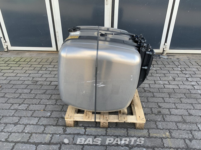 Mercedes-Benz - Bình nhiên liệu cho Xe tải: hình 2 Mercedes-Benz - Bình nhiên liệu cho Xe tải: hình 2