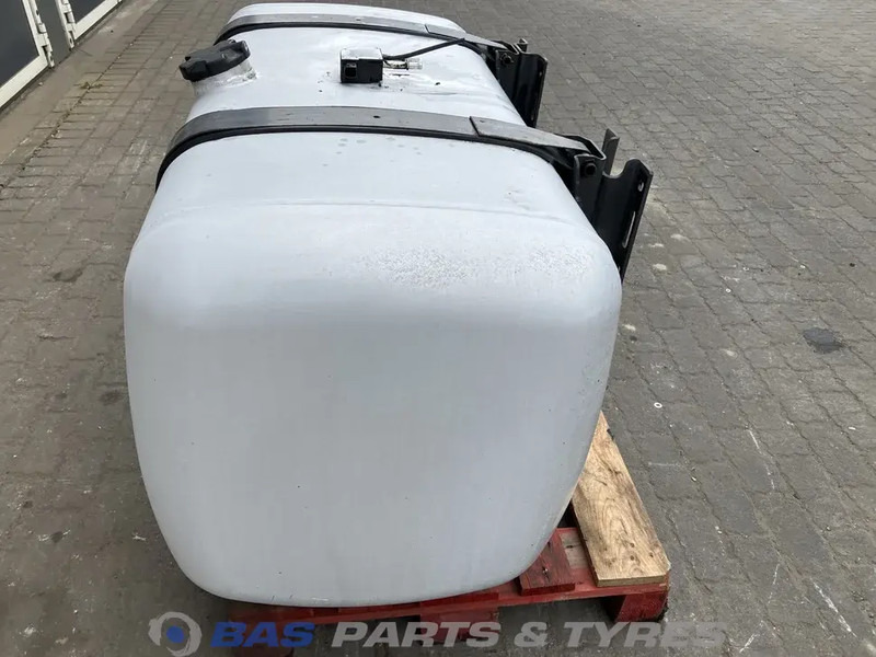 Mercedes-Benz - Bình nhiên liệu cho Xe tải: hình 2 Mercedes-Benz - Bình nhiên liệu cho Xe tải: hình 2