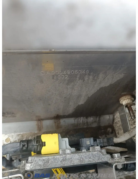 Mercedes-Benz - Bộ giảm thanh cho Xe tải: hình 5 Mercedes-Benz - Bộ giảm thanh cho Xe tải: hình 5