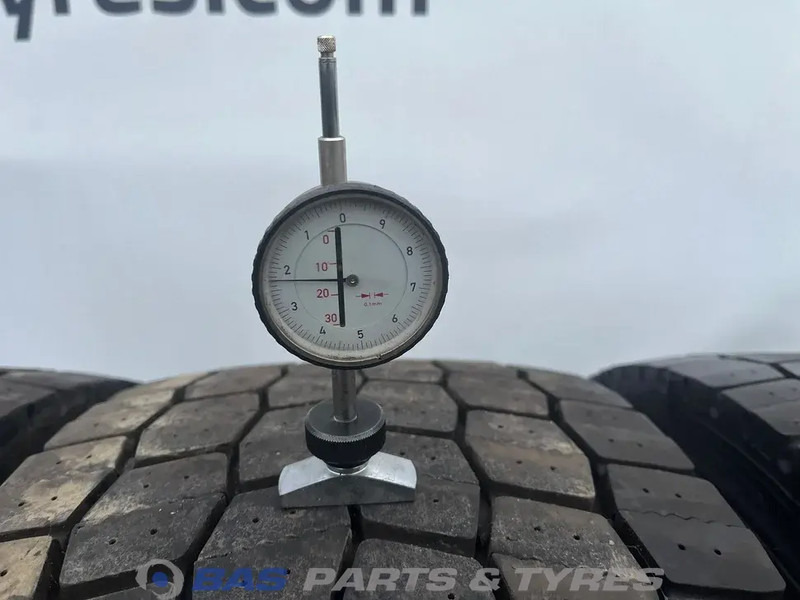 Michelin Remix Michelin Remix 315/70R22.5 X Multi D 154/150 M+S 3PMSF gebruikte set - Lốp cho Xe tải: hình 3 Michelin Remix Michelin Remix 315/70R22.5 X Multi D 154/150 M+S 3PMSF gebruikte set - Lốp cho Xe tải: hình 3