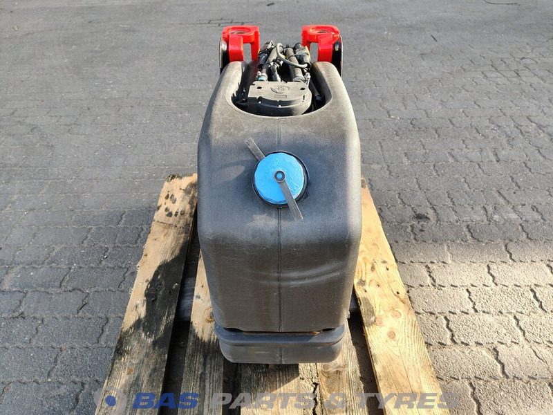 Scania Scania AdBlue tank 2919673 - Phụ tùng cho Xe tải: hình 1 Scania Scania AdBlue tank 2919673 - Phụ tùng cho Xe tải: hình 1