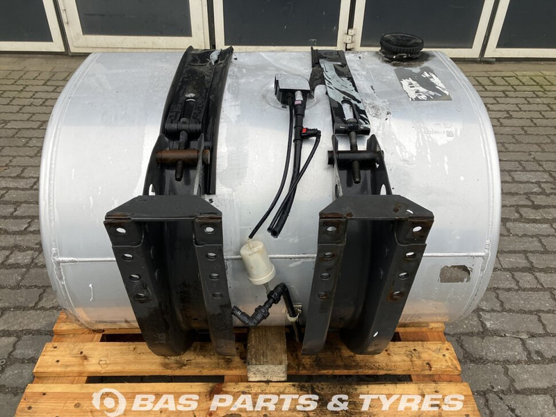 Renault - Bình nhiên liệu cho Xe tải: hình 3 Renault - Bình nhiên liệu cho Xe tải: hình 3