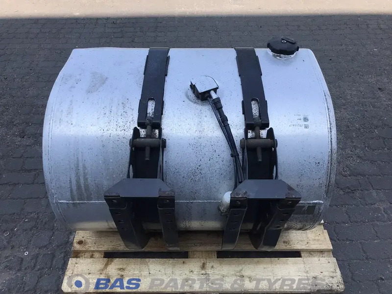 Renault - Bình nhiên liệu cho Xe tải: hình 3 Renault - Bình nhiên liệu cho Xe tải: hình 3
