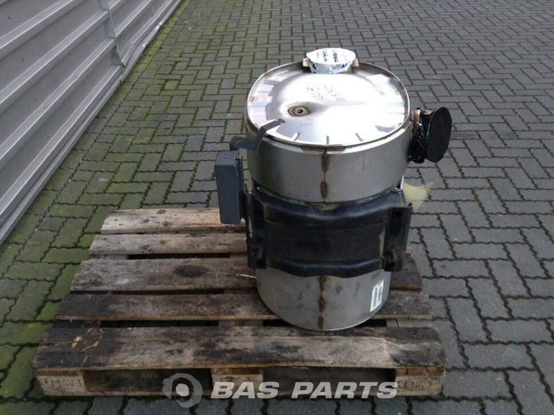 Renault Magnum - Bộ giảm thanh cho Xe tải: hình 3 Renault Magnum - Bộ giảm thanh cho Xe tải: hình 3