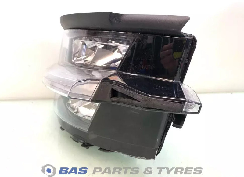 Renault T-Serie Evolution - Đèn trước cho Xe tải: hình 2 Renault T-Serie Evolution - Đèn trước cho Xe tải: hình 2