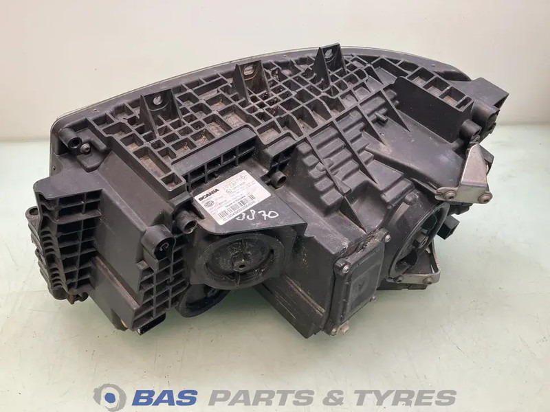 Scania Koplamp Rechts 2379894 - Đèn trước cho Xe tải: hình 2 Scania Koplamp Rechts 2379894 - Đèn trước cho Xe tải: hình 2