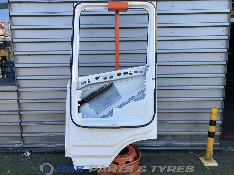 Scania R-Serie NextGen Portier Rechts Scania 2044984 - Cửa và phụ tùng cho Xe tải: hình 2 Scania R-Serie NextGen Portier Rechts Scania 2044984 - Cửa và phụ tùng cho Xe tải: hình 2