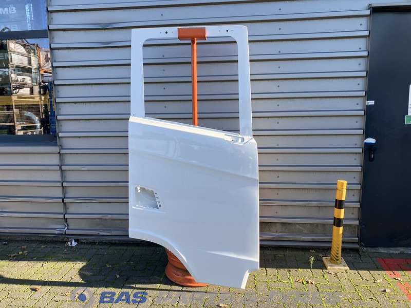 Scania S-Serie NextGen Portier Rechts Scania 2137842 - Cửa và phụ tùng cho Xe tải: hình 1 Scania S-Serie NextGen Portier Rechts Scania 2137842 - Cửa và phụ tùng cho Xe tải: hình 1