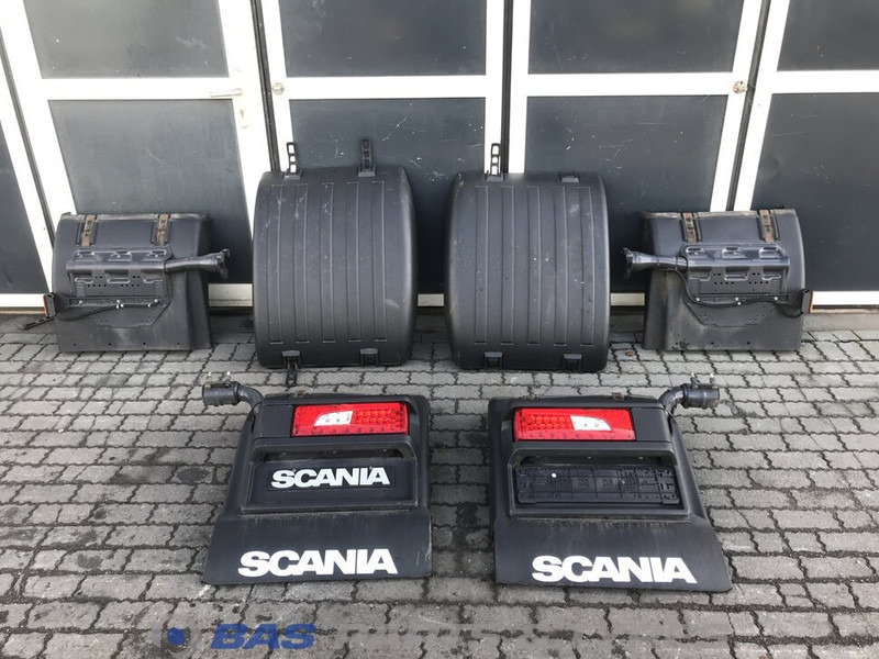 Scania Spatscherm set Scania 1357599 - Thân xe và ngoại thất cho Xe tải: hình 1 Scania Spatscherm set Scania 1357599 - Thân xe và ngoại thất cho Xe tải: hình 1