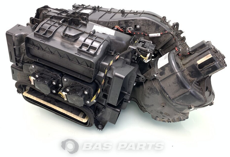 Volvo Airco systeem Volvo 82907198 - Cấp nhiệt/ Thông gió cho Xe tải: hình 3 Volvo Airco systeem Volvo 82907198 - Cấp nhiệt/ Thông gió cho Xe tải: hình 3