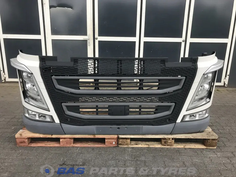 Volvo FH4 - Cản xe cho Xe tải: hình 1 Volvo FH4 - Cản xe cho Xe tải: hình 1