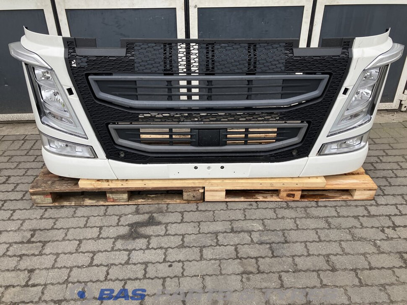 Volvo FH4 - Cản xe cho Xe tải: hình 1 Volvo FH4 - Cản xe cho Xe tải: hình 1