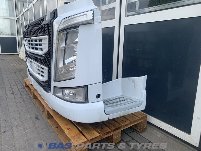 Volvo FH4 - Cản xe cho Xe tải: hình 2 Volvo FH4 - Cản xe cho Xe tải: hình 2