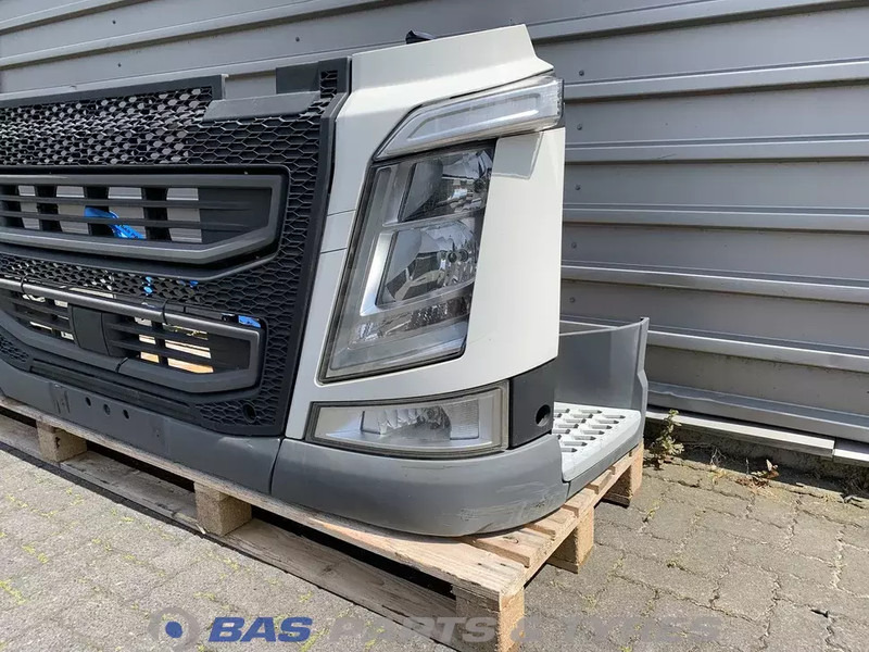 Volvo FH4 - Cản xe cho Xe tải: hình 2 Volvo FH4 - Cản xe cho Xe tải: hình 2