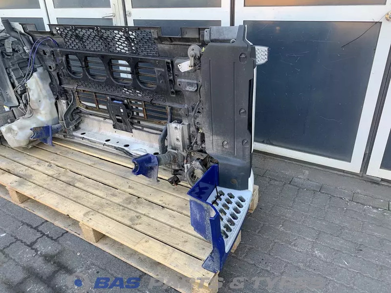 Volvo FH4 - Cản xe cho Xe tải: hình 5 Volvo FH4 - Cản xe cho Xe tải: hình 5