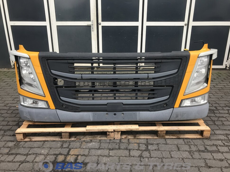 Volvo FM4 - Cản xe cho Xe tải: hình 1 Volvo FM4 - Cản xe cho Xe tải: hình 1