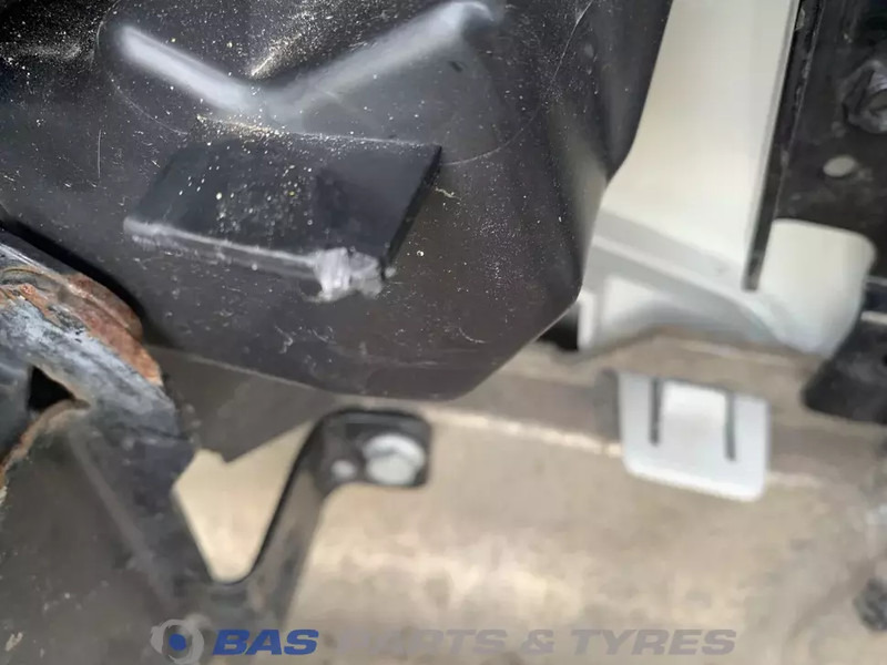 Cản xe cho Xe tải Volvo FM5 Bumper Volvo 82491840: hình 10