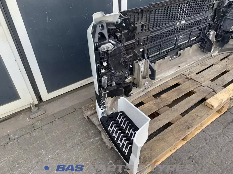 Cản xe cho Xe tải Volvo FM5 Bumper Volvo 82491840: hình 7