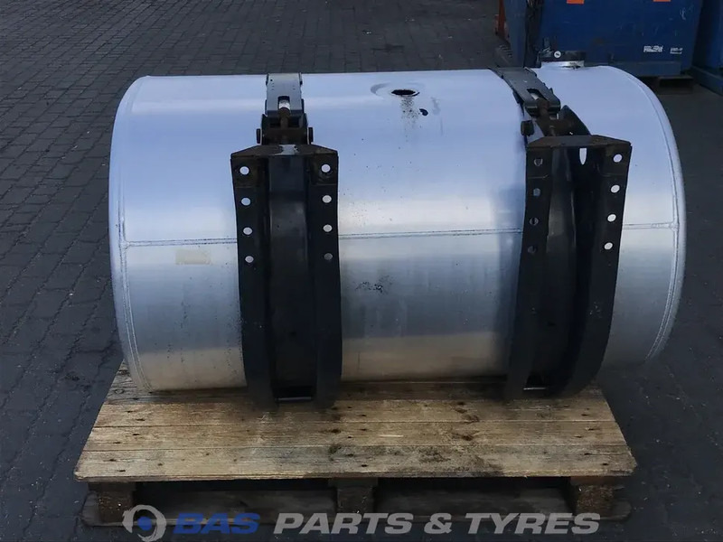 Volvo - Bình nhiên liệu cho Xe tải: hình 3 Volvo - Bình nhiên liệu cho Xe tải: hình 3