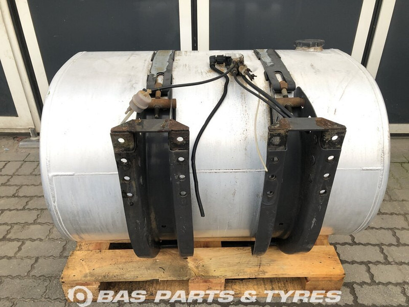 Volvo - Bình nhiên liệu cho Xe tải: hình 3 Volvo - Bình nhiên liệu cho Xe tải: hình 3