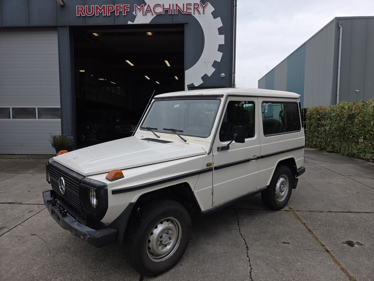 Mercedes-Benz G-klasse 230GE 1985 SUV - SUV: hình 1 Mercedes-Benz G-klasse 230GE 1985 SUV - SUV: hình 1