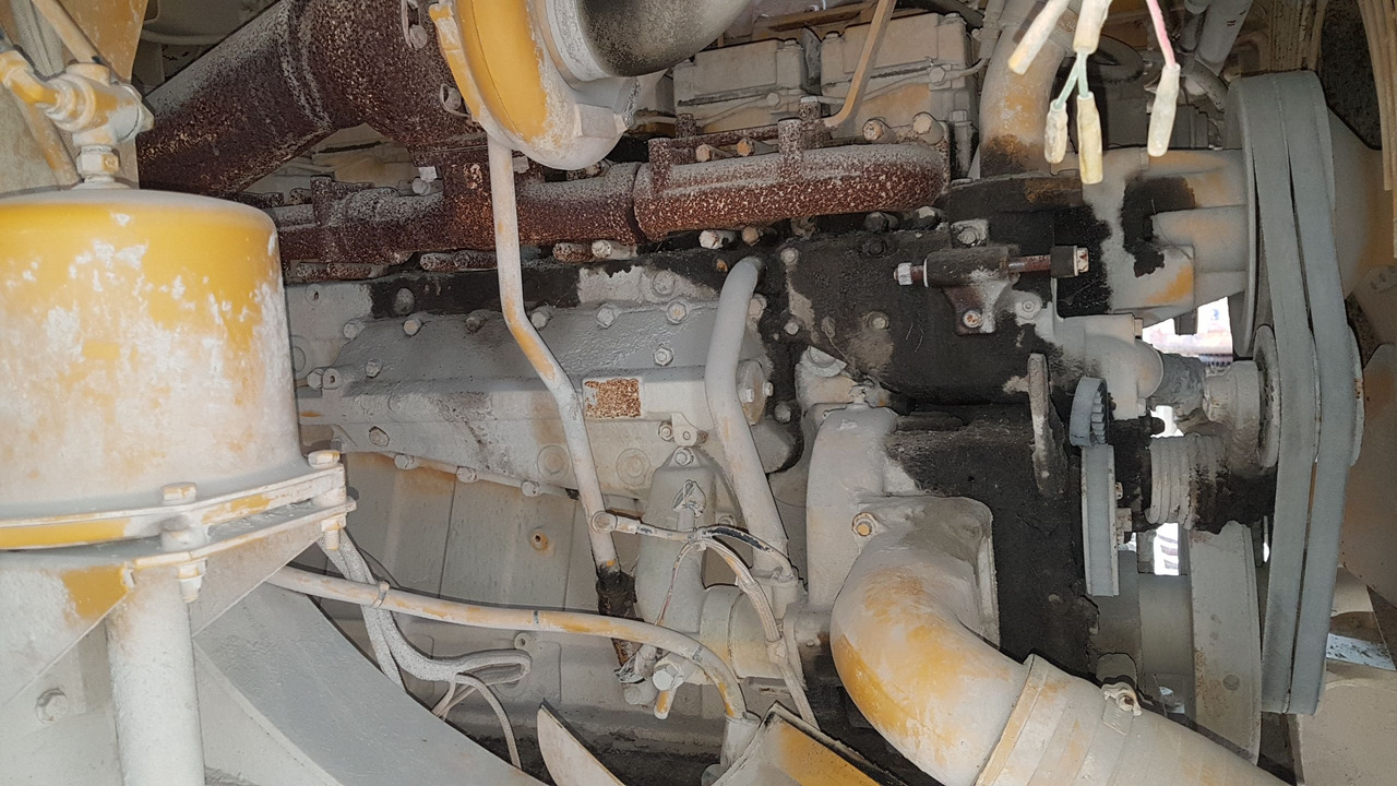 KOMATSU HD 325.5 - Xe ben cứng/ Xe chở đá: hình 4 KOMATSU HD 325.5 - Xe ben cứng/ Xe chở đá: hình 4