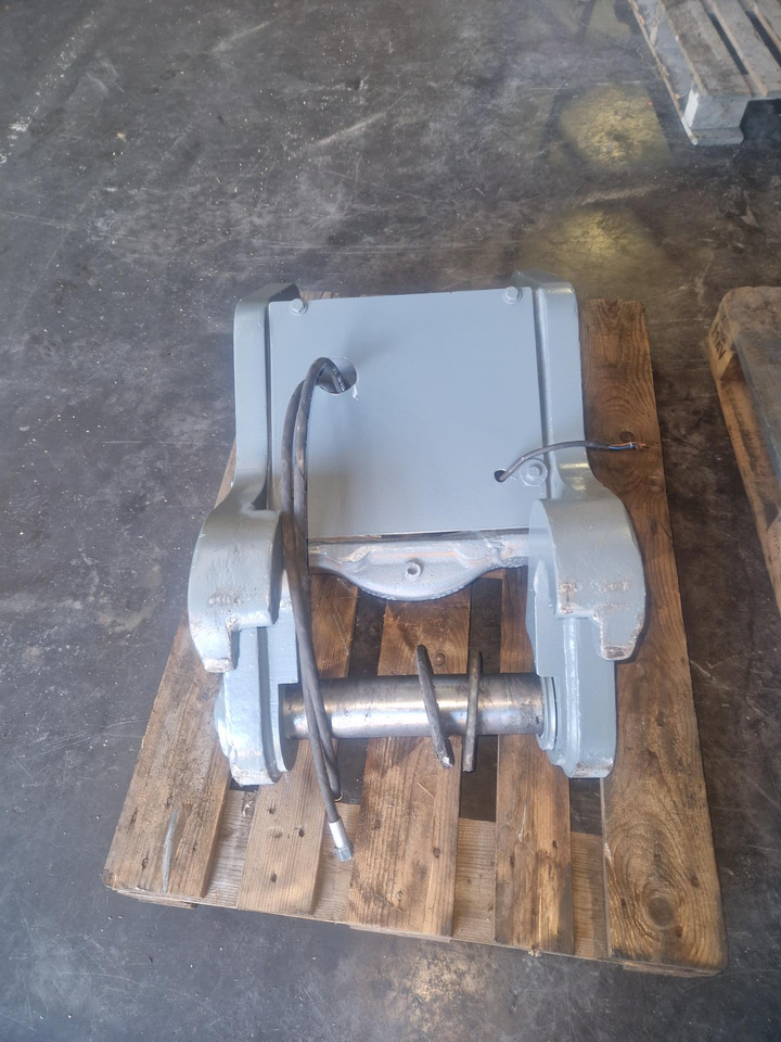 LIEBHERR SW48 - Bộ ghép nhanh cho Máy móc xây dựng: hình 2 LIEBHERR SW48 - Bộ ghép nhanh cho Máy móc xây dựng: hình 2