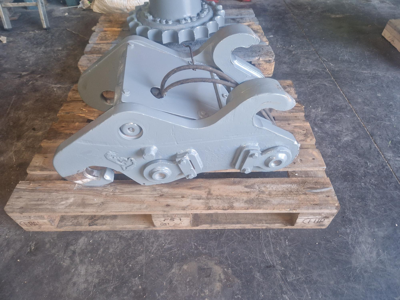 LIEBHERR SW48 - Bộ ghép nhanh cho Máy móc xây dựng: hình 1 LIEBHERR SW48 - Bộ ghép nhanh cho Máy móc xây dựng: hình 1