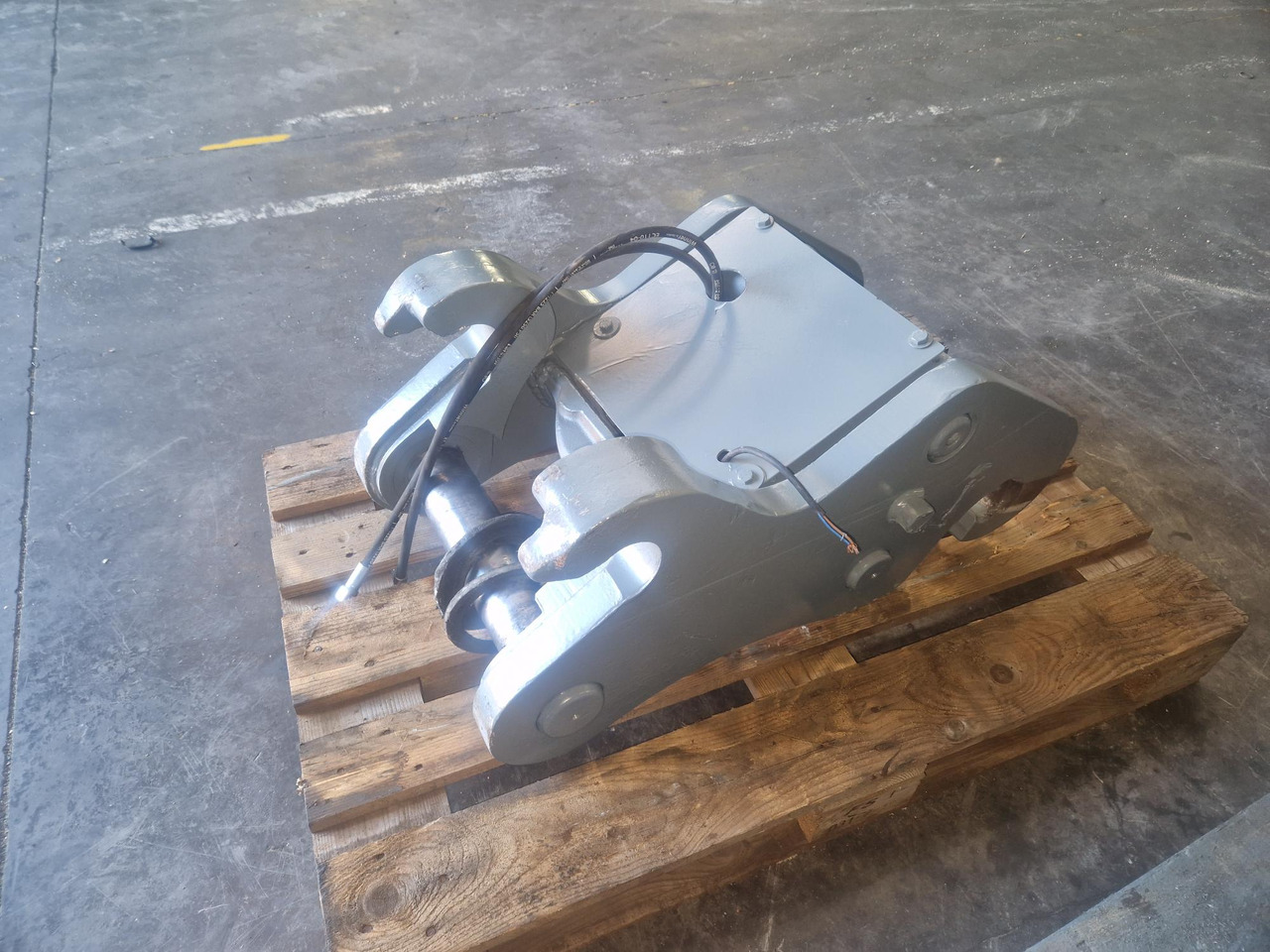 LIEBHERR SW48 - Bộ ghép nhanh cho Máy móc xây dựng: hình 3 LIEBHERR SW48 - Bộ ghép nhanh cho Máy móc xây dựng: hình 3