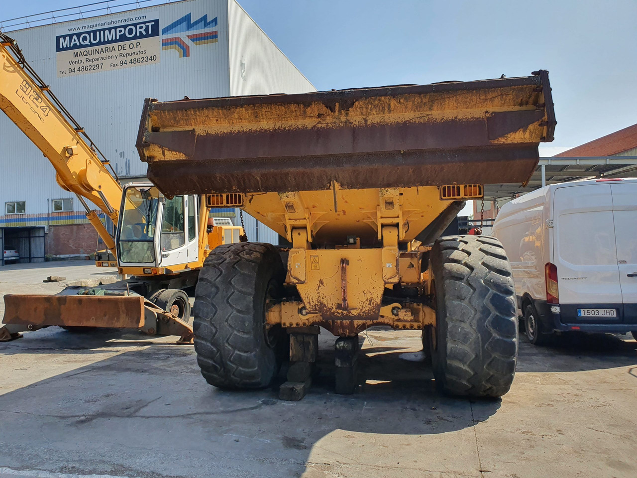 VOLVO A40D S/N: 10211 (2001) - Xe ben đổ có khớp nối: hình 3 VOLVO A40D S/N: 10211 (2001) - Xe ben đổ có khớp nối: hình 3