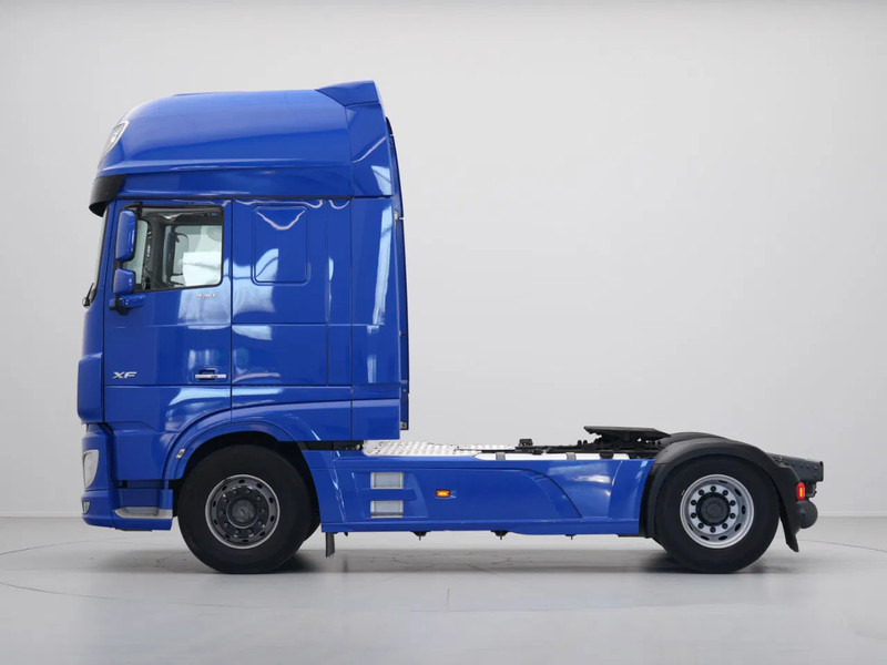 DAF XF 530 FT, Manual Gearbox, Retarder, StandAirco - Xe đầu kéo: hình 2 DAF XF 530 FT, Manual Gearbox, Retarder, StandAirco - Xe đầu kéo: hình 2