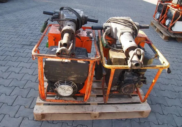 Agregat Bosch 2006 i Młot do kucia - Trang thiết bị xây dựng: hình 1 Agregat Bosch 2006 i Młot do kucia - Trang thiết bị xây dựng: hình 1