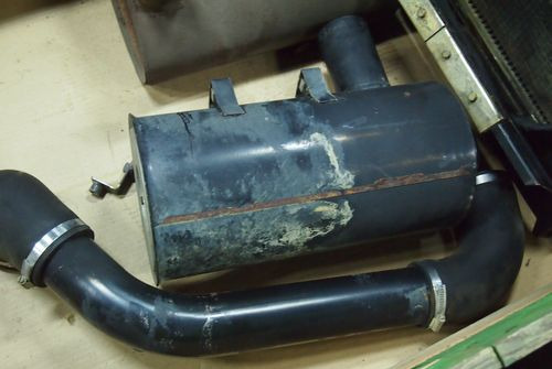 Części do Ciągnika Massey Ferguson Obudowa filtra powietrza MF 3000 - Bộ lọc gió cho Máy móc nông nghiệp: hình 1 Części do Ciągnika Massey Ferguson Obudowa filtra powietrza MF 3000 - Bộ lọc gió cho Máy móc nông nghiệp: hình 1