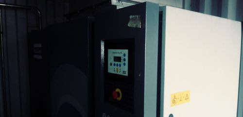 Kompresor Atlas Copco Atlas Copco GA37 Plus 2006 Kompresor sprężarka śrubowa - Máy nén khí: hình 2 Kompresor Atlas Copco Atlas Copco GA37 Plus 2006 Kompresor sprężarka śrubowa - Máy nén khí: hình 2
