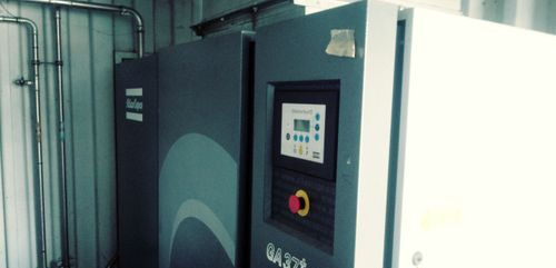 Kompresor Atlas Copco Atlas Copco GA37 Plus 2006 Kompresor sprężarka śrubowa - Máy nén khí: hình 1 Kompresor Atlas Copco Atlas Copco GA37 Plus 2006 Kompresor sprężarka śrubowa - Máy nén khí: hình 1