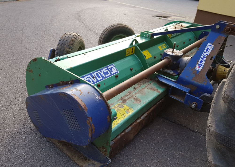 Kosiarka bijakowa Desvoys BH DR4 2011 - Dàn băm cỏ: hình 4 Kosiarka bijakowa Desvoys BH DR4 2011 - Dàn băm cỏ: hình 4