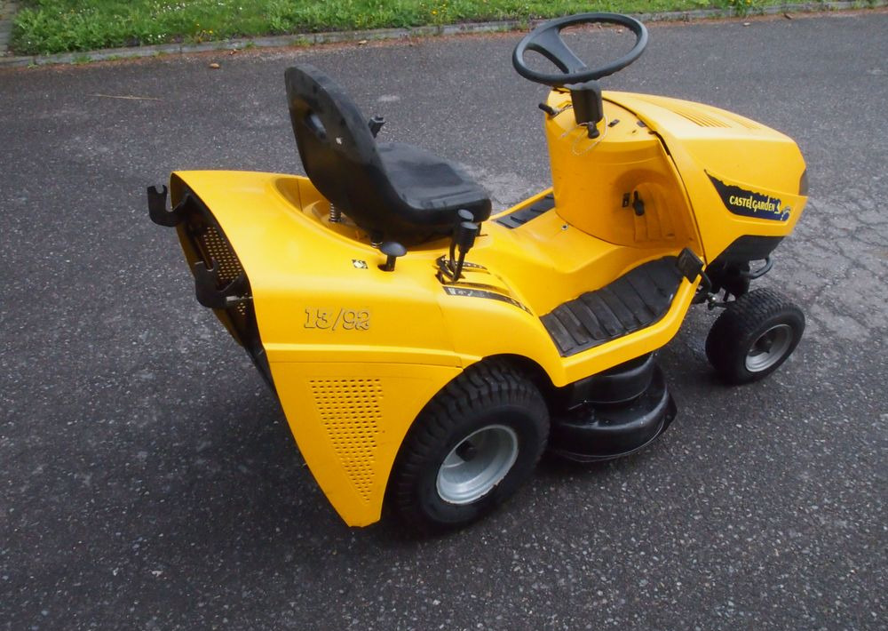 Kosiarka traktorek Castel Garden 13/92 2007 Kosiarka Castel Garden 13/92 - Máy cắt cỏ vườn: hình 5 Kosiarka traktorek Castel Garden 13/92 2007 Kosiarka Castel Garden 13/92 - Máy cắt cỏ vườn: hình 5