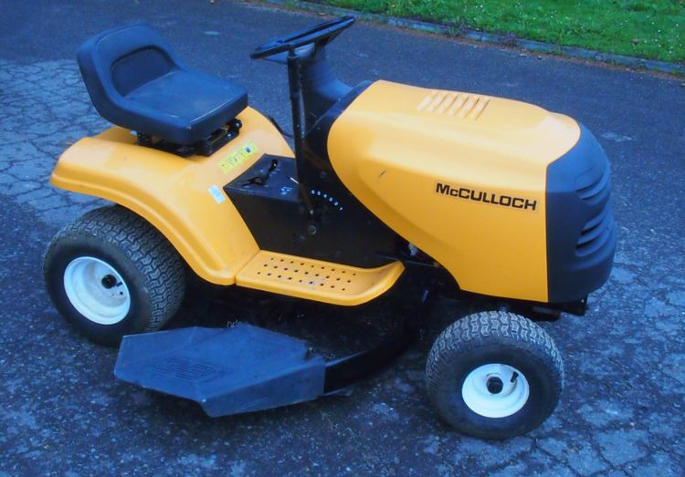 Kosiarka traktorek McCULLOCH MC115T96 2010 Traktorek kosiarka McCULLOCH - Máy cắt cỏ vườn: hình 1 Kosiarka traktorek McCULLOCH MC115T96 2010 Traktorek kosiarka McCULLOCH - Máy cắt cỏ vườn: hình 1