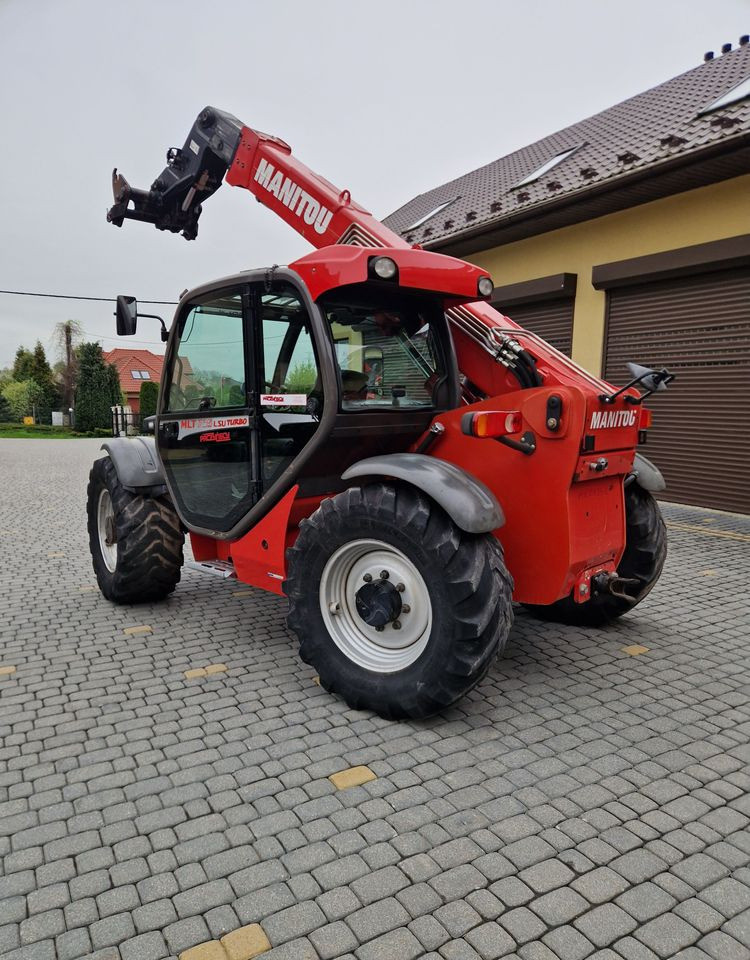 Ładowarka teleskopowa Manitou MLT 735-120 LSU 2012 Ładowarka teleskopowa Manitou MLT 735-120 LSU - Xe nhấc hình viễn vọng kính: hình 3 Ładowarka teleskopowa Manitou MLT 735-120 LSU 2012 Ładowarka teleskopowa Manitou MLT 735-120 LSU - Xe nhấc hình viễn vọng kính: hình 3