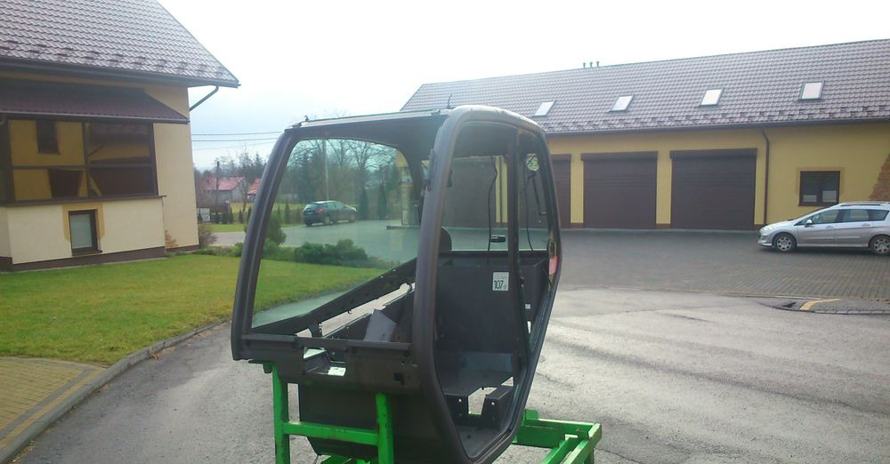 Ładowarka teleskopowa Manitou MT, MLT 2005 Kabina do Manitou - Cabin cho Thiết bị xử lý vật liệu: hình 4 Ładowarka teleskopowa Manitou MT, MLT 2005 Kabina do Manitou - Cabin cho Thiết bị xử lý vật liệu: hình 4