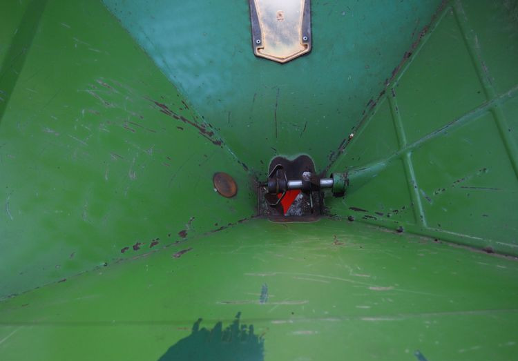 Rozsiewacz nawozów Amazone ZU-A1801 18m Rozsiewacz nawozów Amazone - Máy rải phân bón: hình 4 Rozsiewacz nawozów Amazone ZU-A1801 18m Rozsiewacz nawozów Amazone - Máy rải phân bón: hình 4